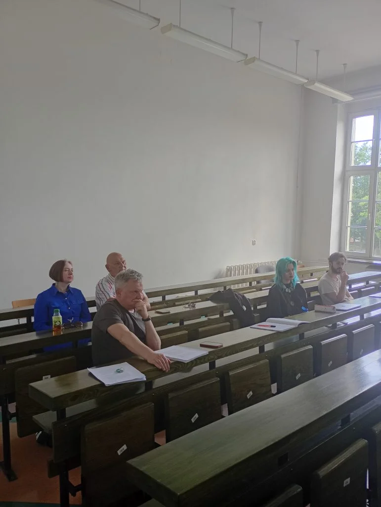 zdjęcia z wykładu profesora Szymczyńskiego